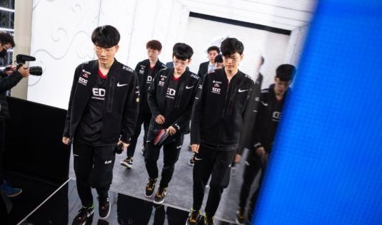 LNG Esports 和 Top Esports 在 LPL Split 2 2025 中获得胜利