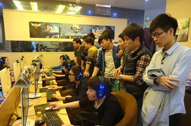 斗地主后期怎么收尾（斗地主残局收官技巧）